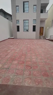 Villa duplex mitoyenne neuf à louer – Angondjé Amissa · Akanda